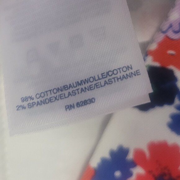 Lands' End Flowered Print 10" Cotton Shorts Size 12 EUC - Picture 8 of 9